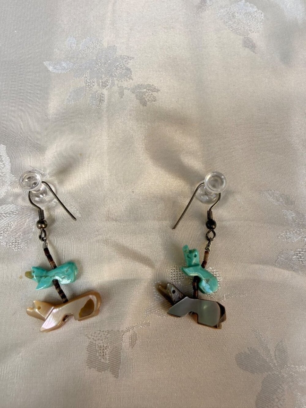 Vintage Mother-Of-Pearl & Turquoise Animal Beaded Earrings & Bracelet Set - Picture 4 of 12